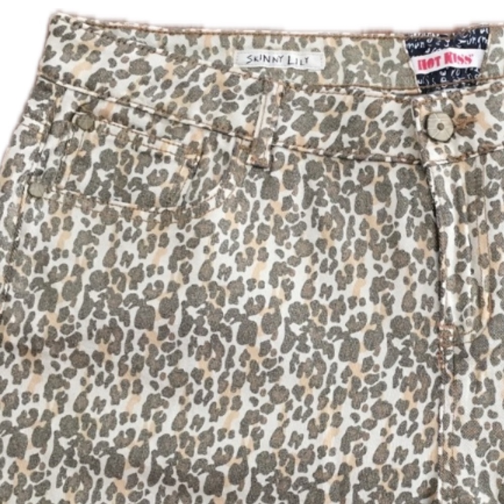 Hot Kiss | Skinny Lily Gold Chita Print Jeans